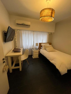 Habitación y baño privado para mujeres en Recoleta